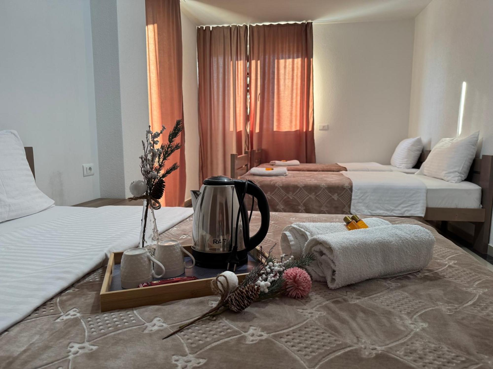 Hotel Majestic Struga Exterior photo